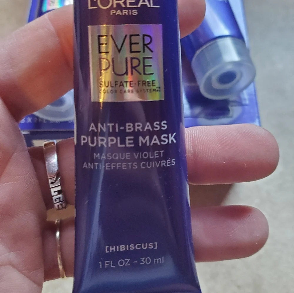 L'Oreal EverPure Ultra-Pigmented Purple Mask New